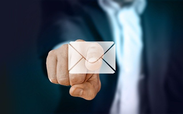 readlearncode's tweet card. Main points: The Mule email connector is used to send emailsEmail bodies can contain embedded imagesBase64 encoded image embedding not supported by most email clients The Mule email connector The M…