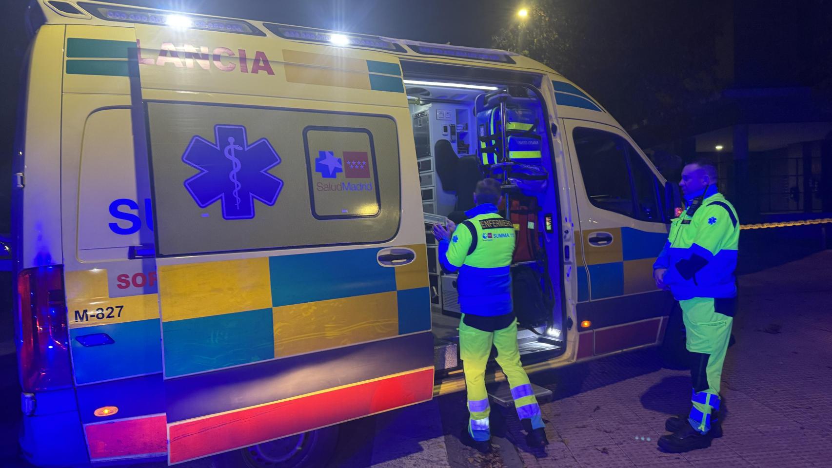 elespanolcom's tweet card. Los hechos sucedieron hacia las 22.00 en la calle Reino Unido número 2 de Torrejón, en un complejo de urbanizaciones. Más información: El alcalde de Alpedrete "no ve violencia de género" en el crimen...