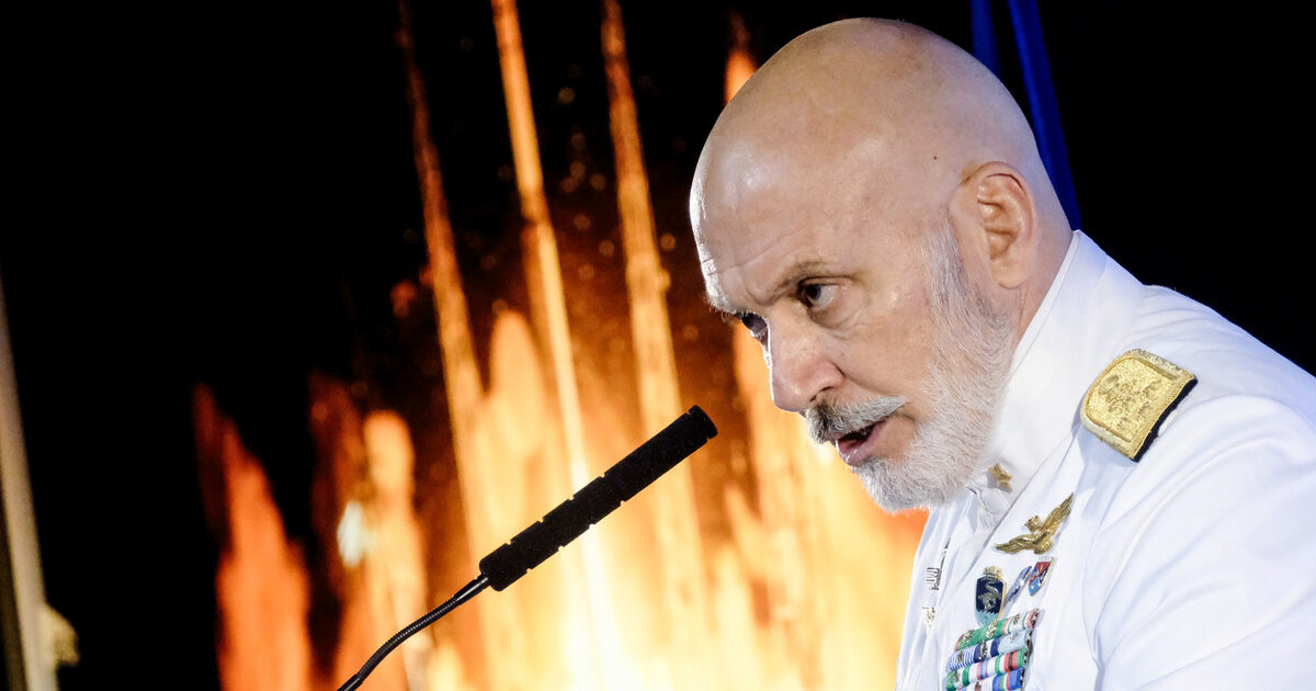 petergomezblog's tweet card. Leggi su Il Fatto Quotidiano.it come la NATO stia considerando risposte più aggressive contro sabotaggi e attacchi informatici russi, secondo l'ammiraglio Cavo Dragone