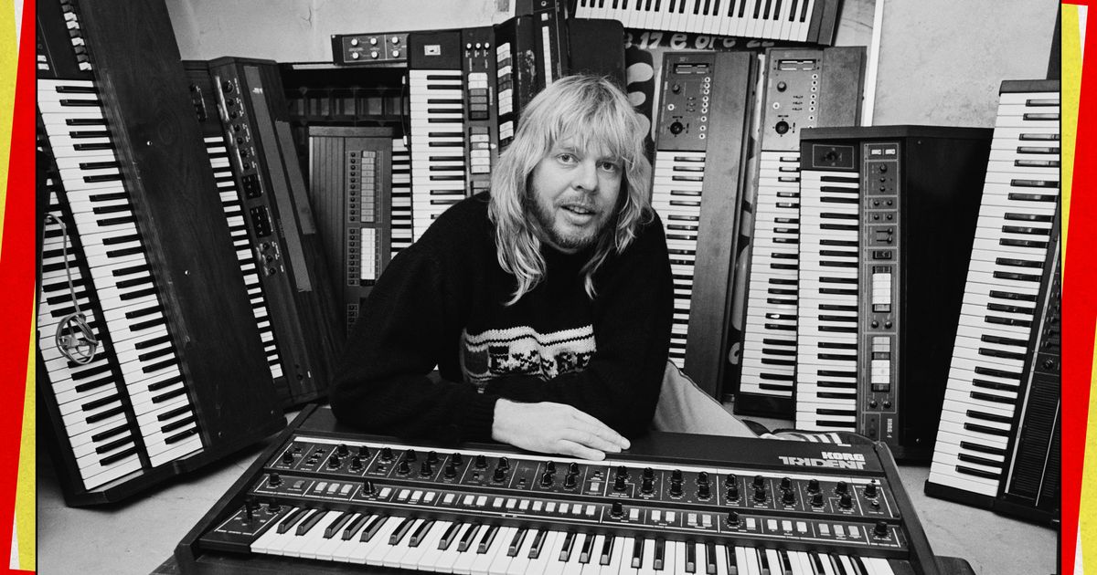 GottliebBros's tweet card. “People sometimes say prog rock’s too serious. No, it’s not!”