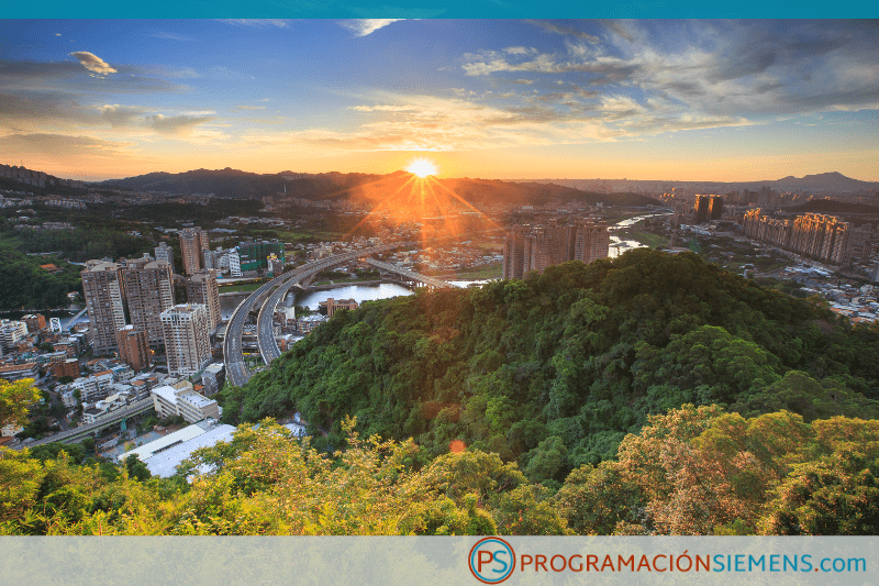 programacionS7's tweet card. Cómo calcular el amanecer y anochecer de diferentes formas para poder hacer encendido y apagado de luces en función de la luz solar.