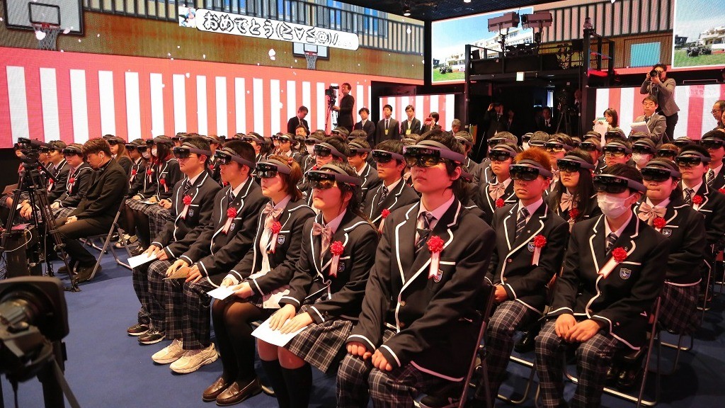 abee2's tweet card. ネットの高校であるN高の存在感が増している。2016年の開校から右肩上がりに入学者が増え、現在の生徒数は1万4700人に達している。なぜN高は多くの生徒や保護者に支持されるようになったのか。N高の本校がある沖縄県うるま市の伊計島から、奥平博一校長にZoomで話を聞いた。