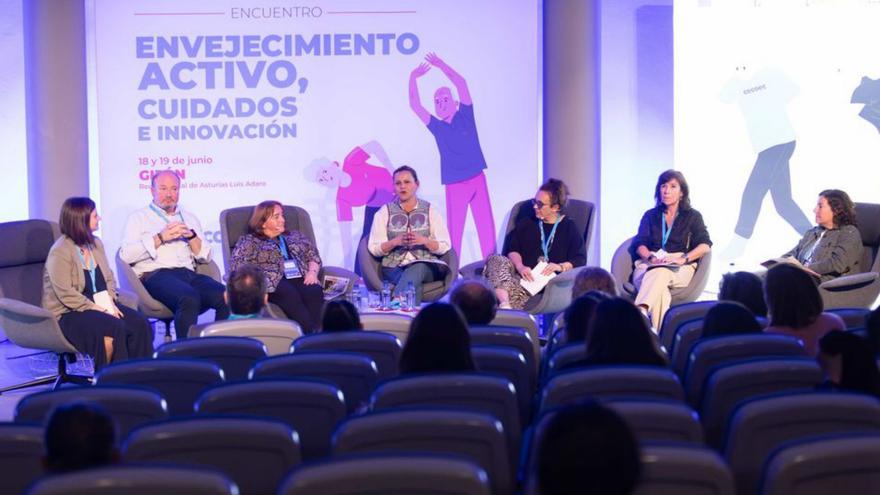 InfocomS's tweet card. El evento, organizado por el Laboratorio CECOEC, reunirá los próximos 3 y 4 de diciembre en el recinto ferial Luis Adaro a especialistas internacionales que debatirán sobre la necesaria transformac...