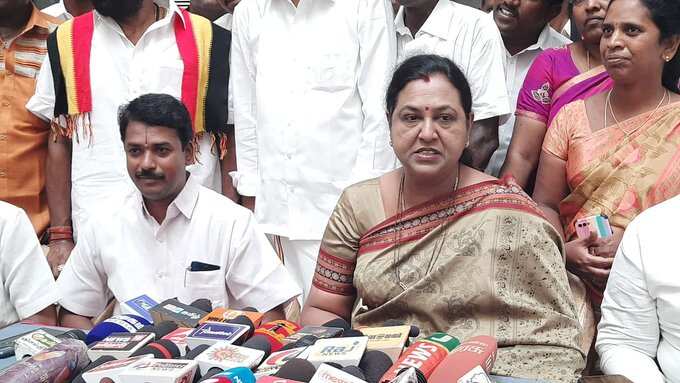 toptamilnews's tweet card. தேர்தல் கூட்டணிக்காக, இரண்டு கட்சிகளிடமும் மாறி மாறி பேசி வருகிறோம் என்பதில் உண்மை இல்லை என தேமுதிக பொதுசெயலாளர் பிரேமலதா விஜயகாந்த் தெரிவித்துள்ளார்.