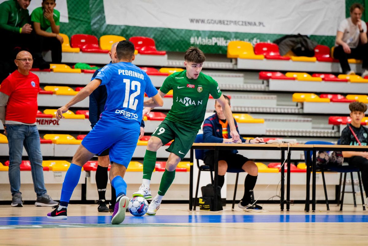 Slasknet's tweet card. W 14. kolejce Ekstraklasy WKS Śląsk Wrocław podejmował wicemistrza Polski Constract Lubawa. Wrocławianie doznali trzeciej porażki z rzędu, ale stało się to po jednym z lepszych meczów w tym sezonie.