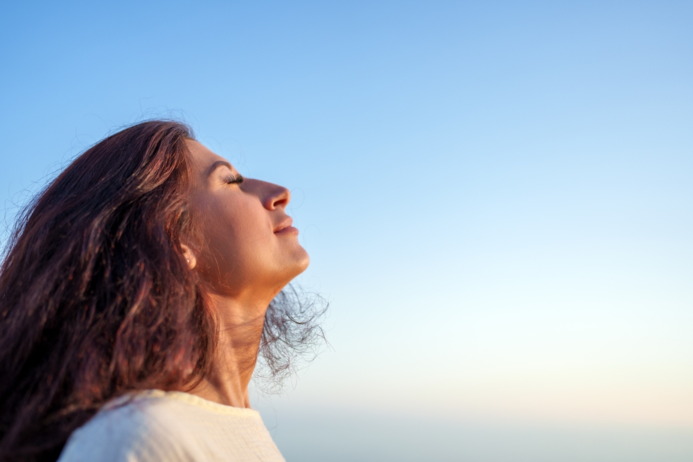 Rapt_plusalpha's tweet card. 人類が日々を営み、落ち込んだり悲しんだりあくせく過ごしている間も、神様は全ての人々に幸せになってほしいとお考え…