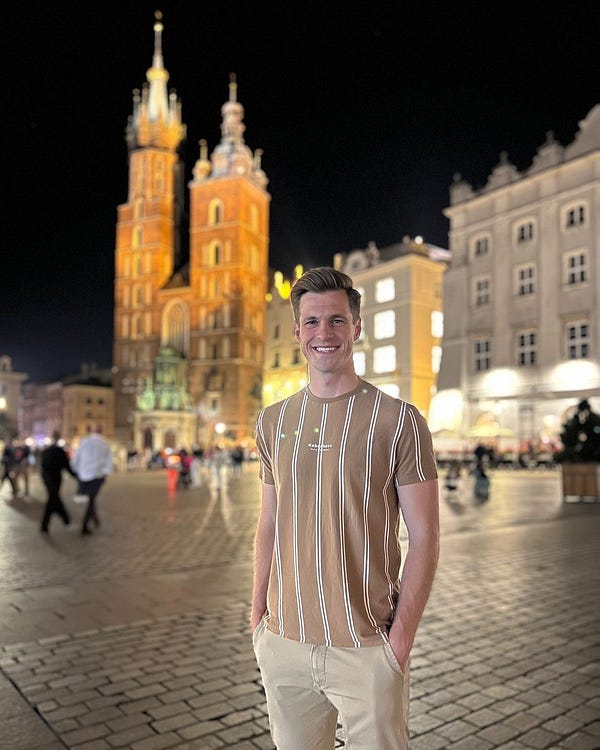 DavidSmartblog's tweet card. Every idea needs a Medium