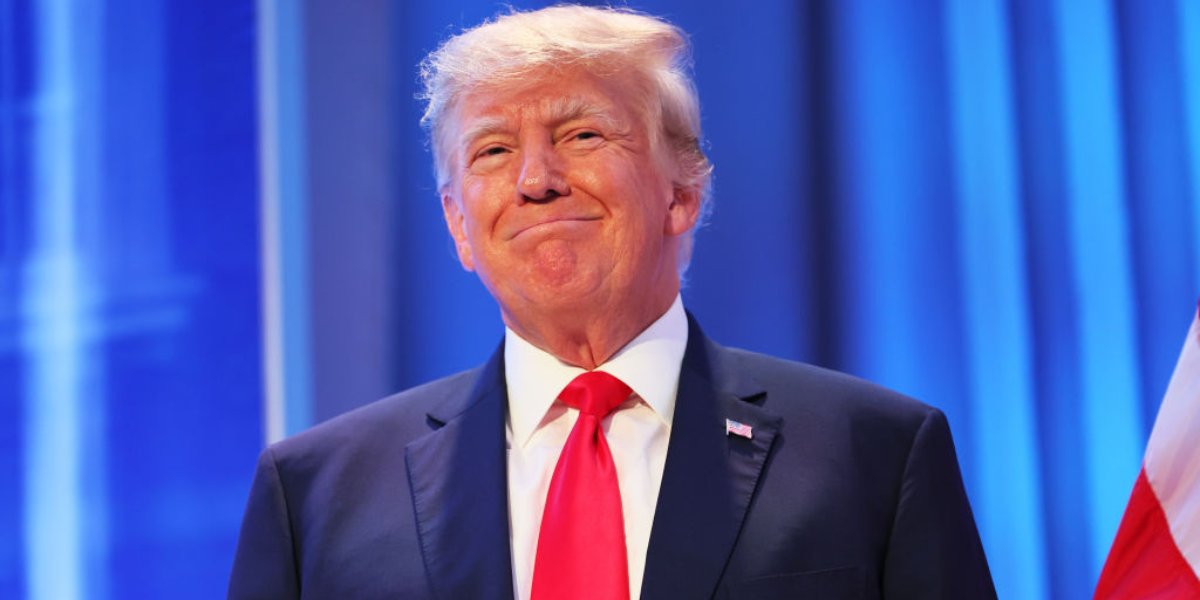 GeorgeTakei's tweet card. Byyyeeeeee.