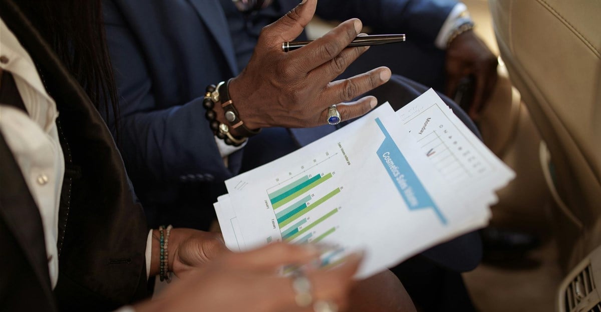 Bizcommunity's tweet card. GEPF trustee Lebo Mokgabudi urges African pension funds to invest in social infrastructure for inclusive growth...