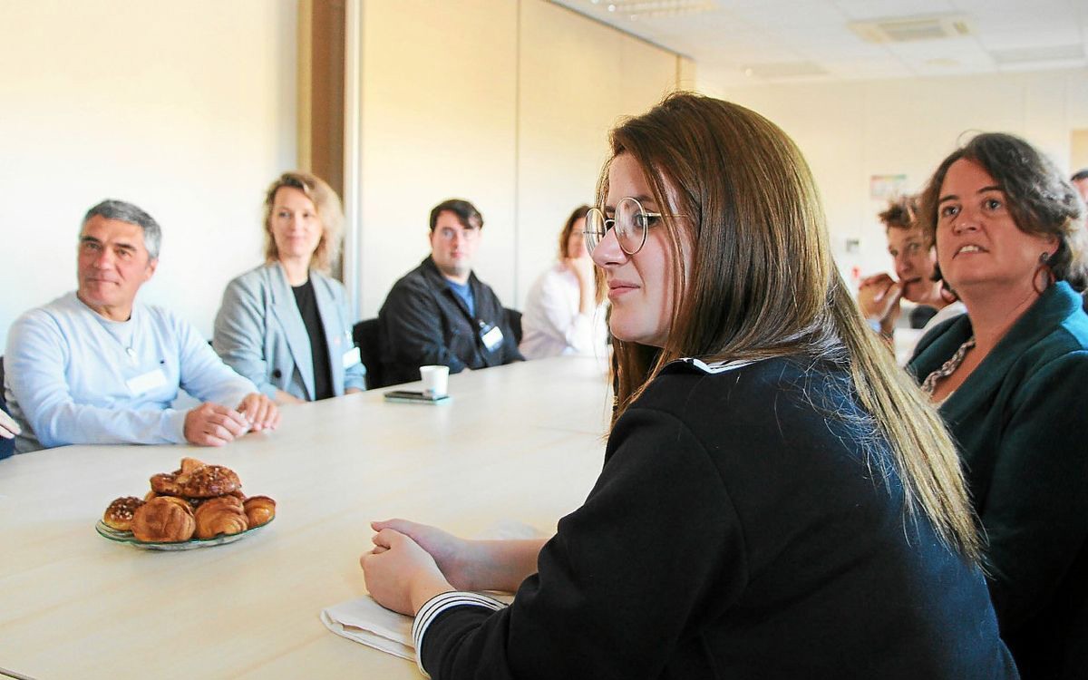 SebastienMinot's tweet card. « Pour aider à reprendre confiance dans ses compétences » : parrainés par des employeurs quimpérois...