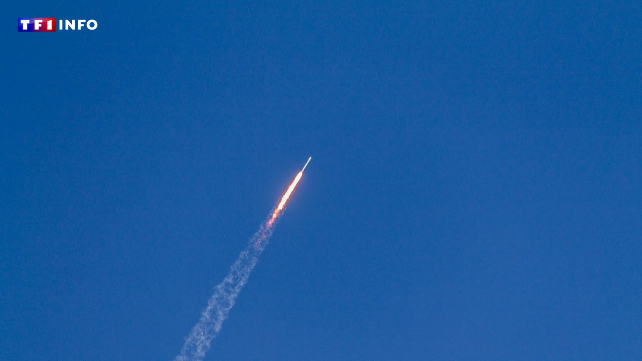 classerichelieu's tweet card. [VIDÉO] Au moins quatre personnes ont été tuées et 22 autres blessées dans une frappe de missile russe, ce lundi 1er décembre. Cette attaque survient alors que Volodymyr Zelensky rencontre Emmanuel...