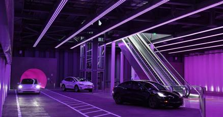 ShortingIsFun's tweet card. The Boring Company's Steve Davis recently said the Nashville tunnels will be able to transport 20,000 to 30,000 people per hour