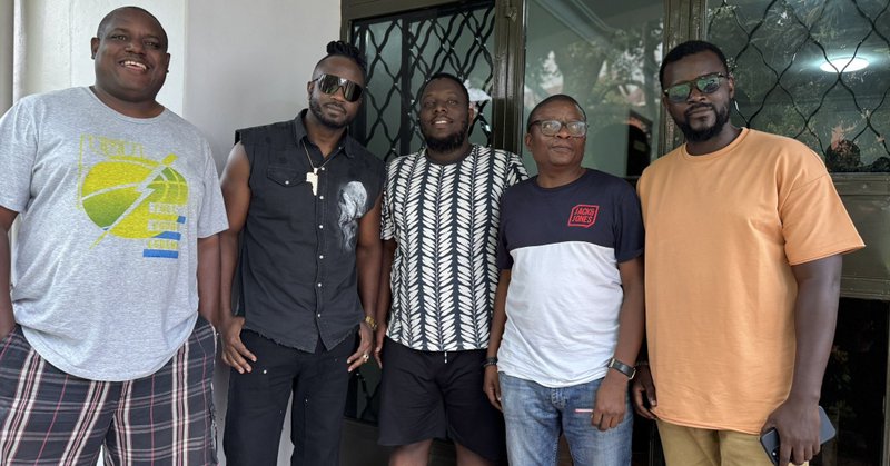 Tweet card summary image