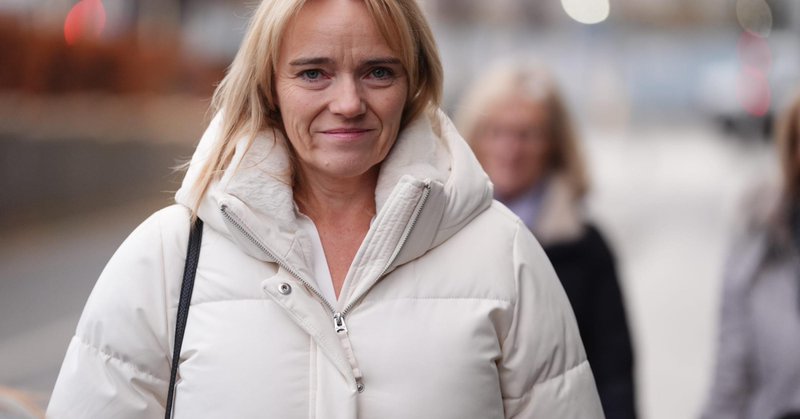 Tweet card summary image