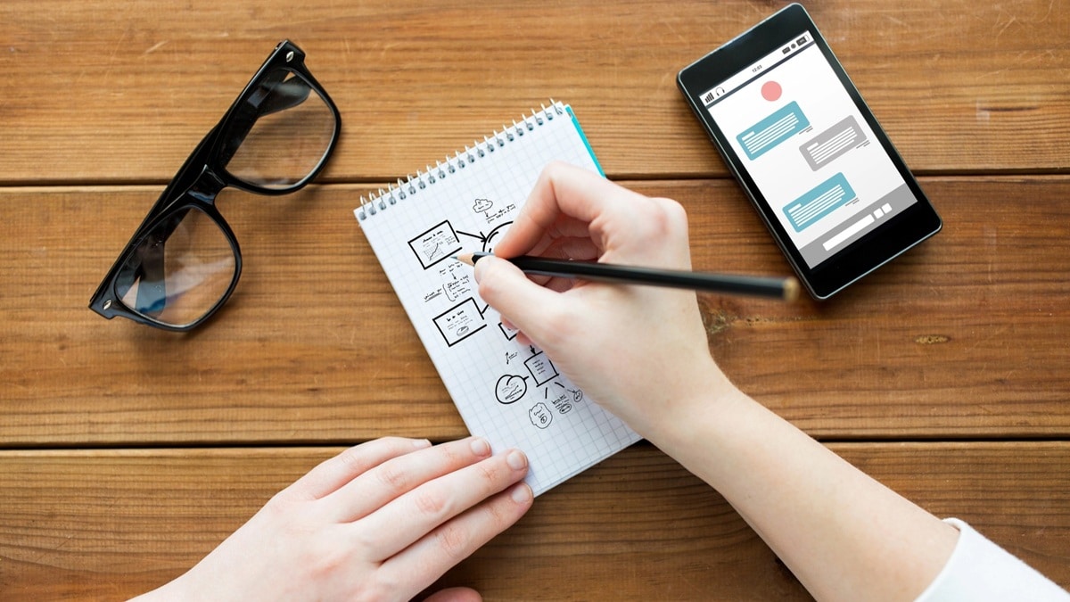 AndroidMT's tweet card. Combinez Logseq et Obsidian pour une prise de notes connectée fluide : capture rapide en blocs, organisation durable en documents.