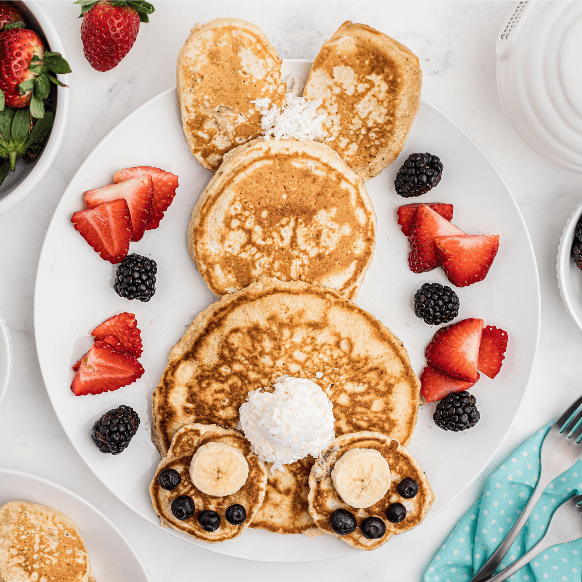 FeelsLikeHome's tweet card. Start Easter morning with Easter bunny pancakes, a cute Easter food for kids that makes breakfast fun! This homemade pancake recipe is made from scratch using the best fluffy pancakes recipe.