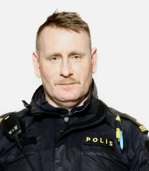 Polistidningen's tweet card. Givetvis skall inte vi poliser stå ut med massa kränkande påhopp. Men viss mental beredskap måste vi besitta.