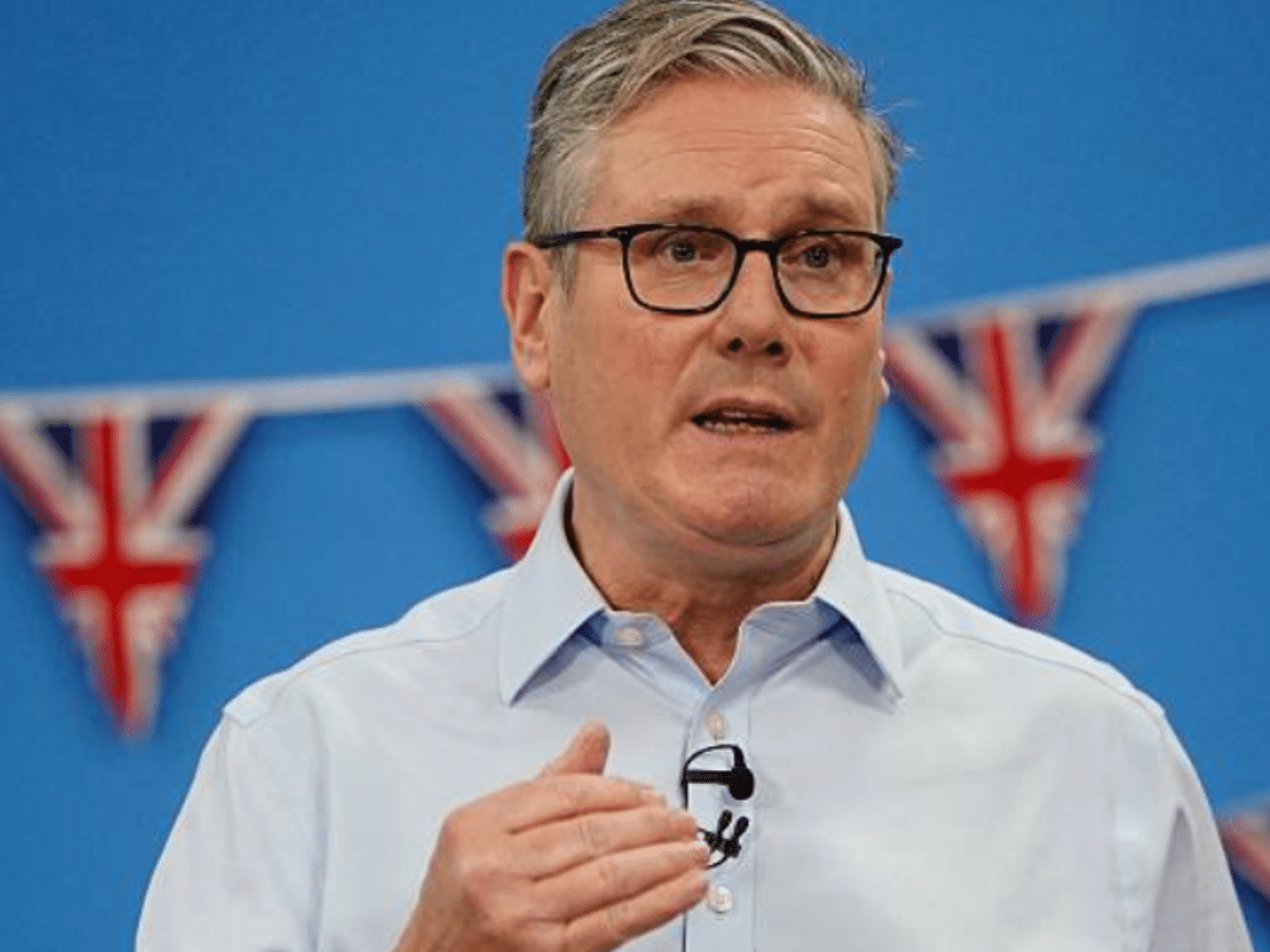 TheCanaryUK's tweet card. Whether it's Motability, immigration, or trans rights - why is Starmer's government letting right-wing dickheads dictate policy?