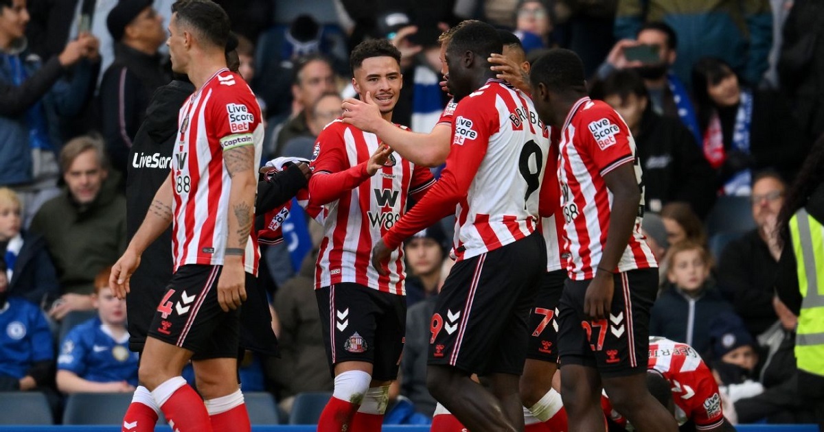 TheTransferFlow's tweet card. Where every team stands.