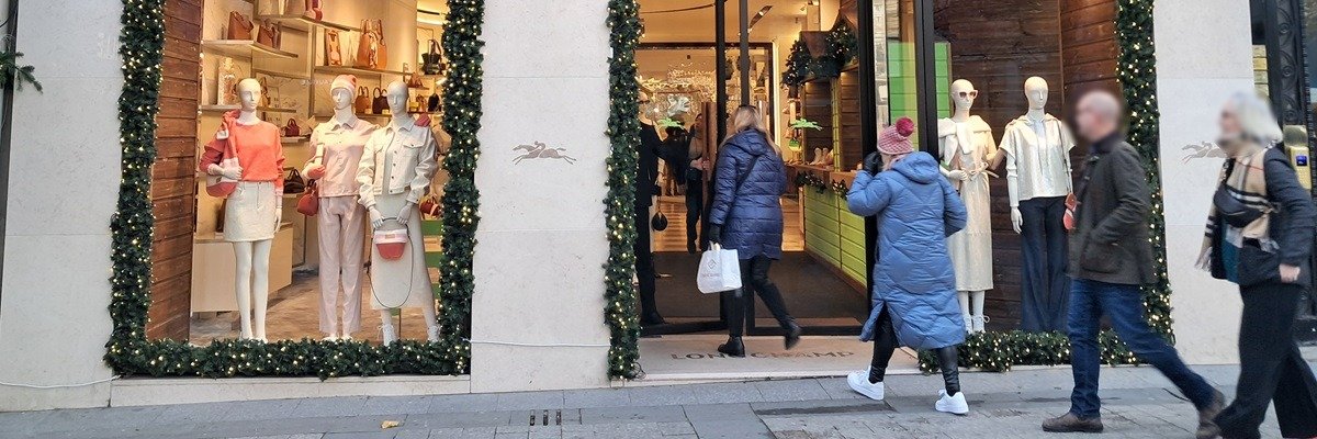 LeMagIT's tweet card. Le maroquinier de luxe adopte une « modern data stack » en se concentrant sur les nouveaux cas d’usage. Son objectif : mieux servir ses métiers en comblant d’abord les manques de ses systèmes exist...