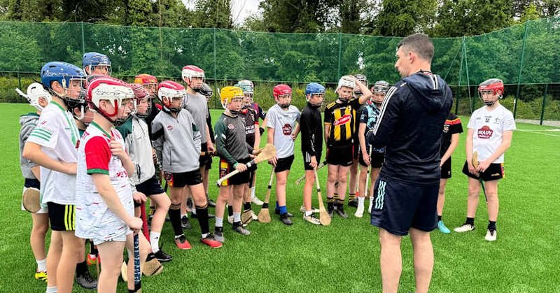 Tweet card summary image