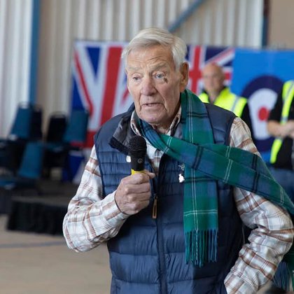 Tweet card summary image