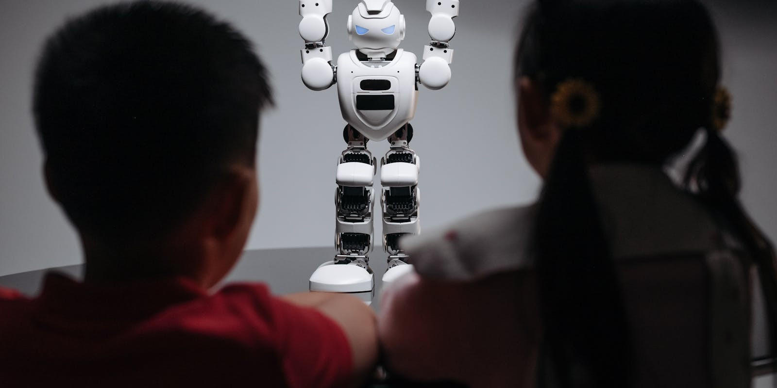 TheVibranix's tweet card. Robotics for kids is no longer just a futuristic idea—it’s becoming an essential part of modern education. By combining learning with hands-on fun, robotics introduces children to concepts in...