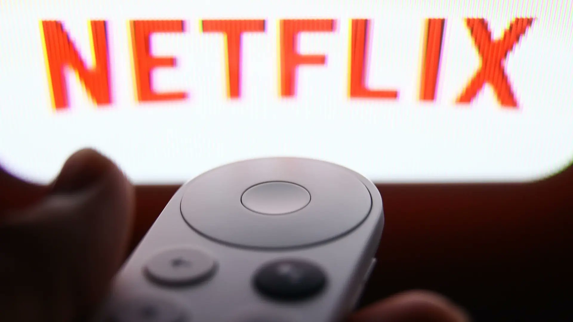 ProAndroid's tweet card. Netflix elimina el soporte de Google Cast en la mayoría de teles y Chromecast modernos. Te contamos qué dispositivos se salvan y qué alternativas tienes.