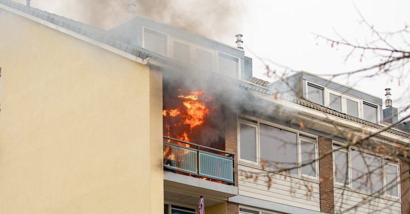 Uitslaande brand in flat Schaepmanlaan