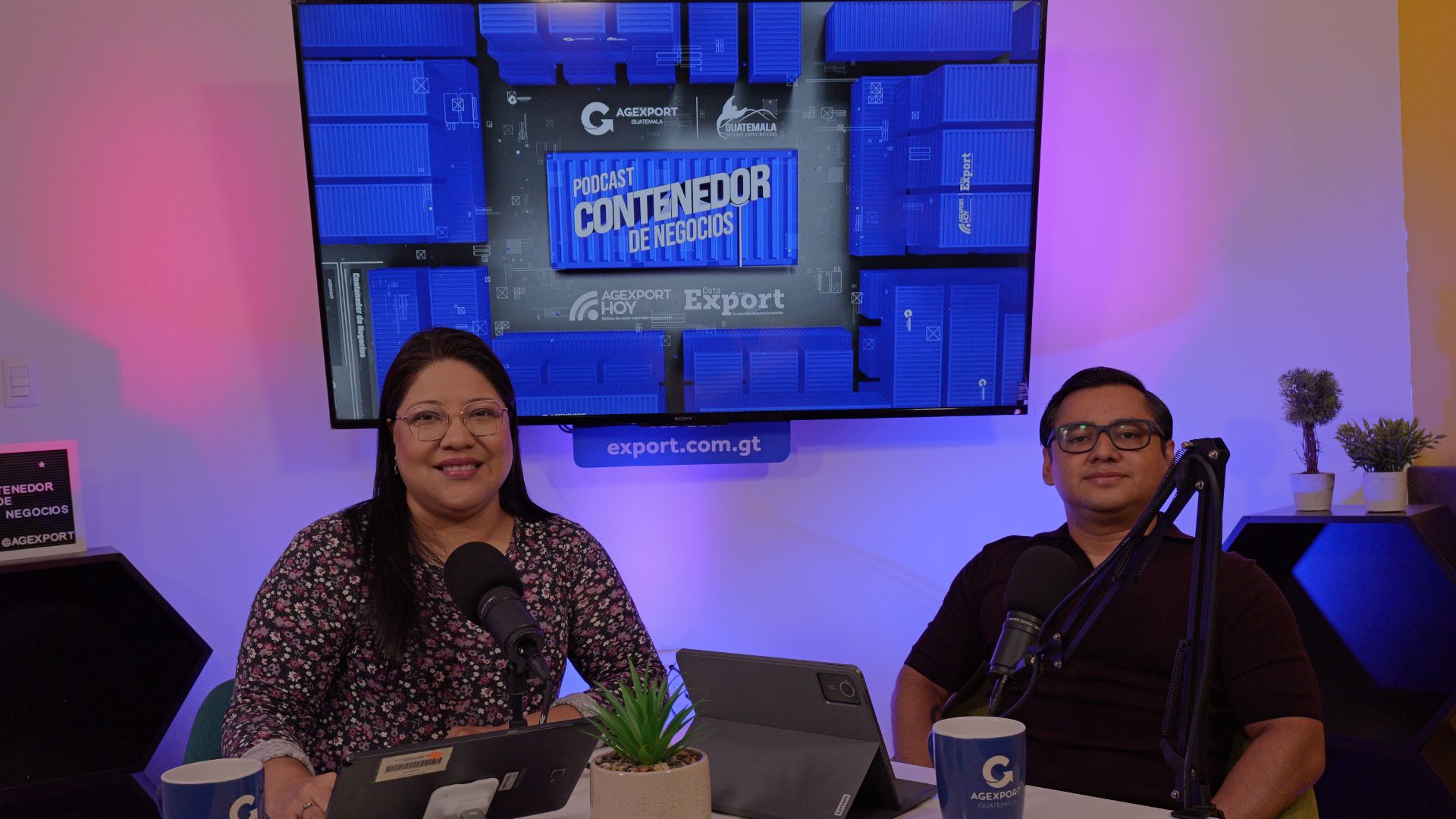 AGEXPORTGT's tweet card. Podcast | La logística se ha convertido en uno de los pilares más determinantes para la competitividad de Guatemala.