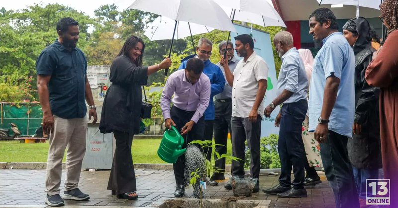 Tweet card summary image