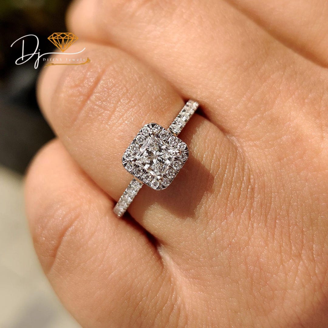 diffny14563's tweet card. This Engagement Rings item is sold by DiffNYJewels. Ships from Rutherford, NJ. Listed on Oct 1, 2025