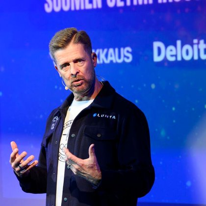 Tweet card summary image