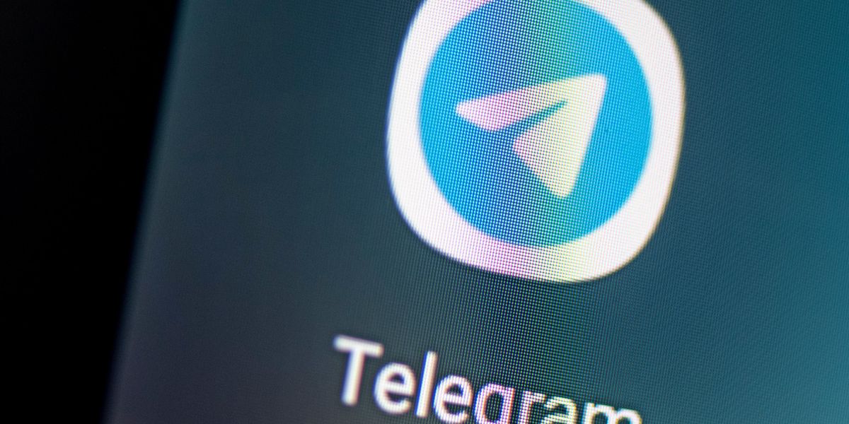 m_hoppenstedt's tweet card. Auch wenn das Unternehmen das Gegenteil behauptet: Telegram hat nach SPIEGEL-Informationen Nutzerdaten an das BKA gegeben. Die Regierung verbucht das als Erfolg, trotzdem missachtet Telegram weiter...
