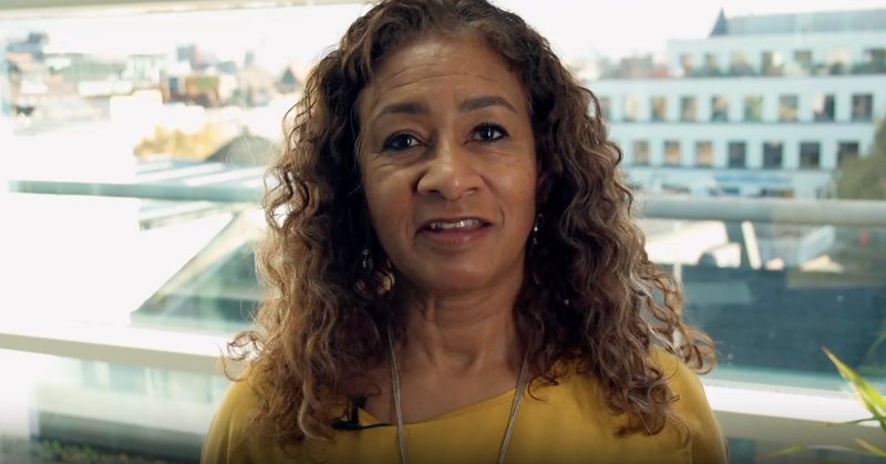 Tweet card summary image