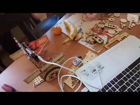 rjakrobot's tweet card. Makey Lofi