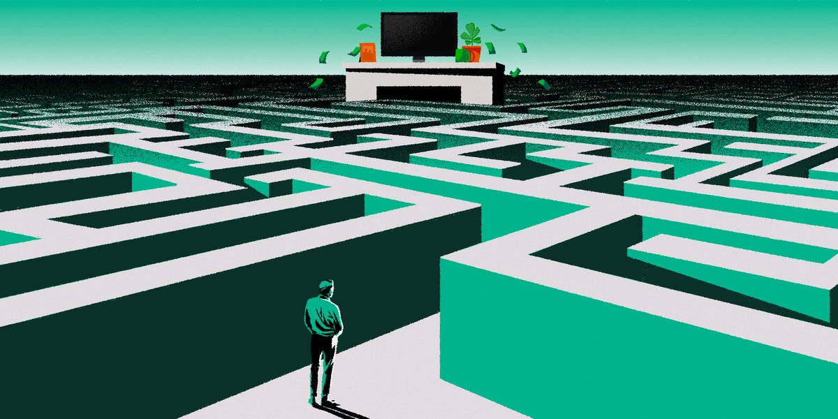 JulioCaceres11's tweet card. Career coaches, execs, recruiters, and job applicants share their best tips to navigate today's tough market and have a successful search.