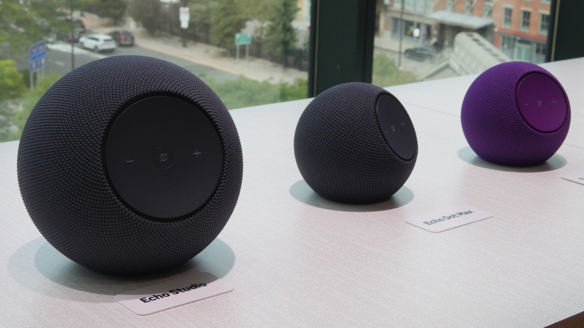 _tech_robot_'s tweet card. Are you looking to get the Amazon Echo Dot Max or Echo Studio? These are brand-new, improved, and today you can get them on sale!