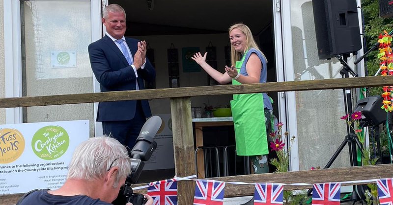 Tweet card summary image