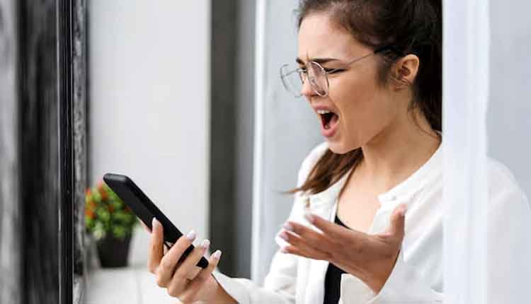 balu1988r's tweet card. ನಿಮ್ಮ ಹಳೆಯ ಪೋನ್ ತುಂಬಾ ಸ್ಲೋ ಆಗಿ ಕೆಲಸ ಮಾಡುತ್ತಿದ್ದರೇ, ಈ ಟ್ರಿಕ್ಸ್ ಬಳಸಿ ನಿಮ್ಮ ಸ್ಮಾರ್ಟ್ ಪೋನ್ ಅನ್ನು (Phone Tricks) ಸ್ಪೀಡ್ ಆಗಿ ಬಳಸಬಹುದಾಗಿದೆ.