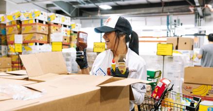 Local3News's tweet card. Discover how volunteers at the Chattanooga Area Food Bank are making a difference in their community by giving back and supporting those in need.