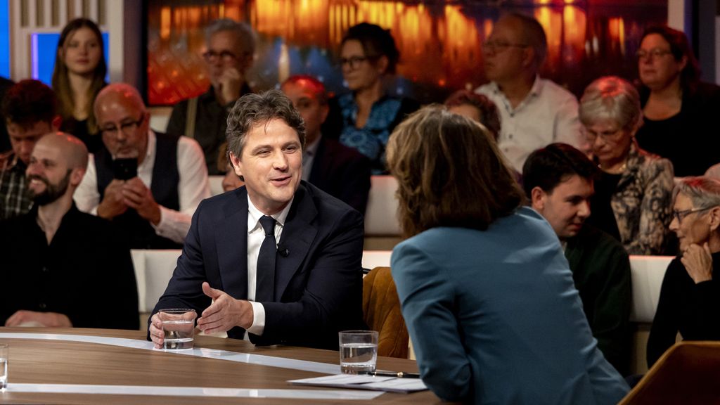 Nieuwsuur's tweet card. Dat religieuze scholen homoseksuele relaties afwijzen, is volgens CDA-leider Henri Bontenbal nu eenmaal een gevolg van de vrijheid van onderwijs. Daar wil hij niet aan tornen. "Een andere mening doet...