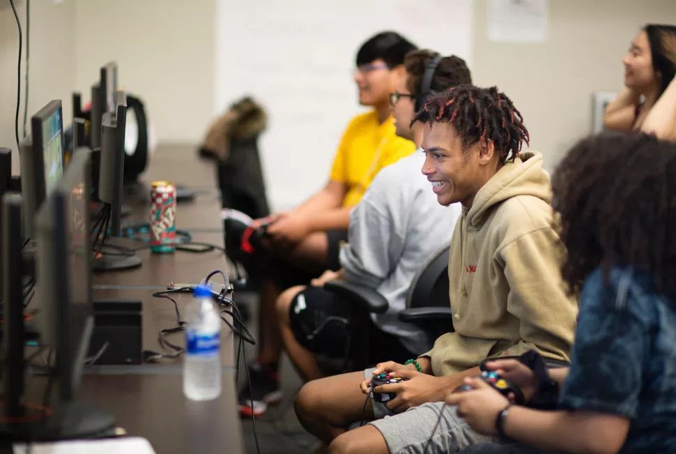 techlearningu's tweet card. SUNY Potsdam's programs treats esports as real sports