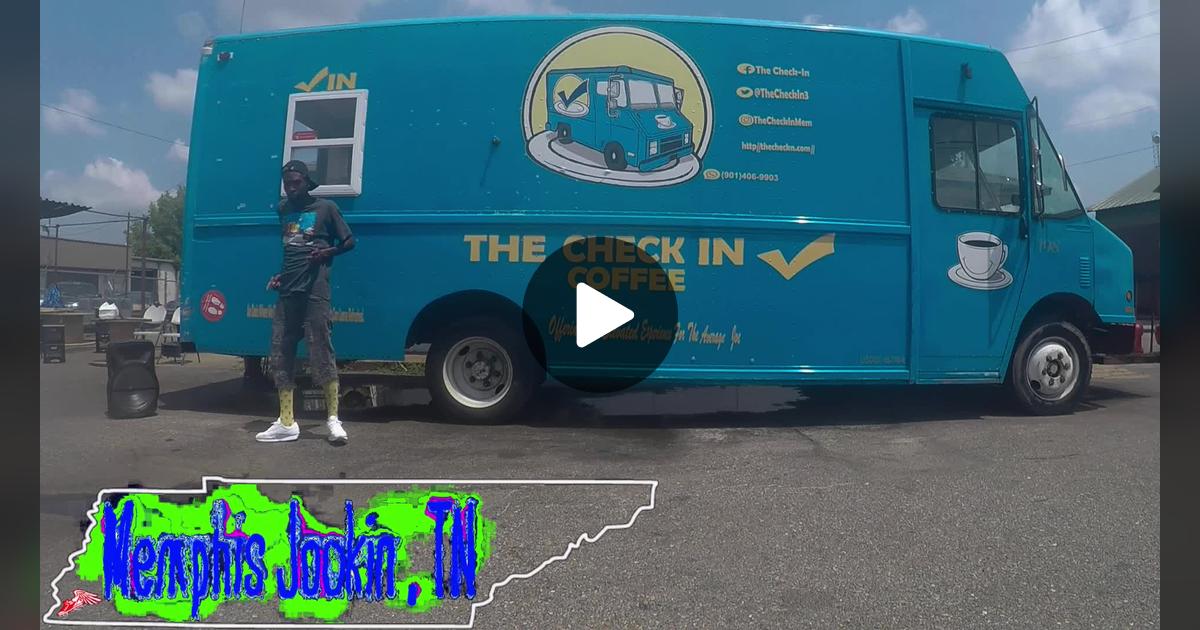 WolvesCenter's tweet card. Check out Daniel Wallace’s video.