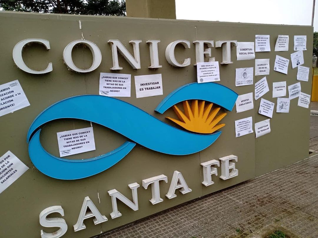 PeriodicoPausa's tweet card. Los investigadores de mayor jerarquía de Conicet Santa Fe publicaron una desesperada carta abierta sobre "las consecuencias de catástrofe que adquieren las políticas nacionales para el sector...