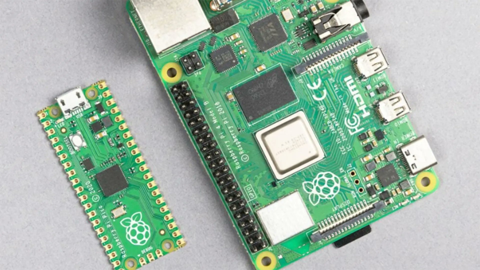 computerhoy's tweet card. Raspberry Pi destaca que, aunque la nueva Pi 5 de 1 GB llega al mercado, el aumento de precios del resto de la gama se debe al crecimiento global del coste de la memoria.