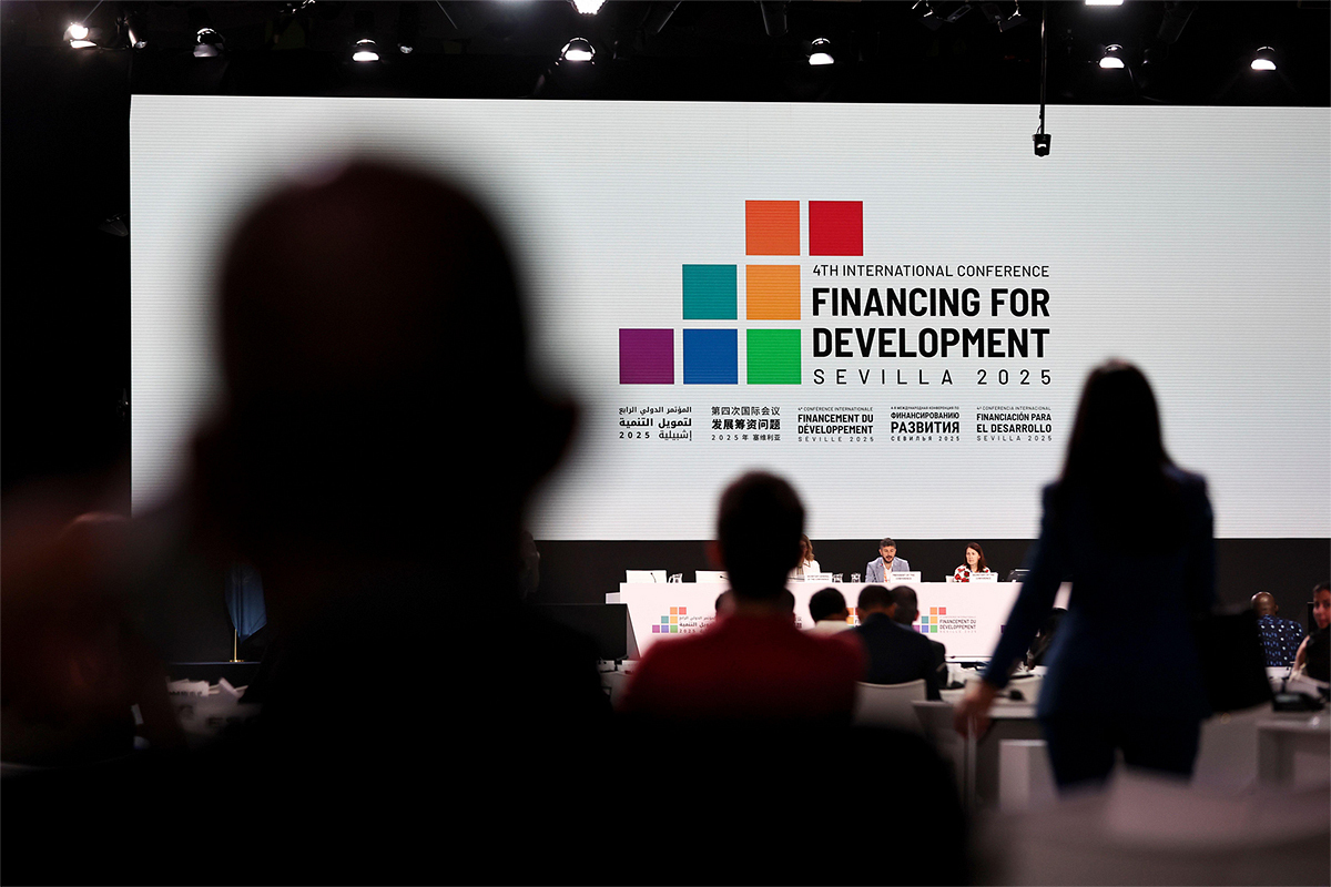 GrupoGFLAC's tweet card. Following the adoption of the Sevilla Commitment, five experts assess where the UN’s summit delivered, and where it fell short