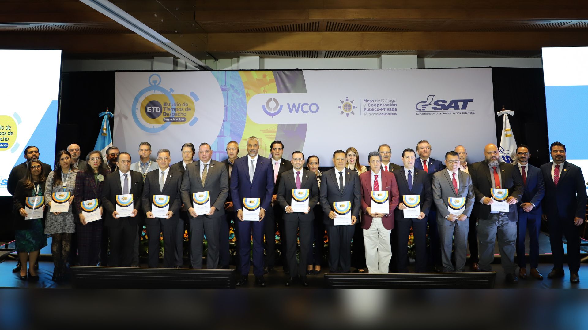 NotiAgexport's tweet card. Exportación | La Superintendencia de Administración Tributaria (SAT) presentó la segunda edición del Estudio de Tiempos de Despacho (ETD)