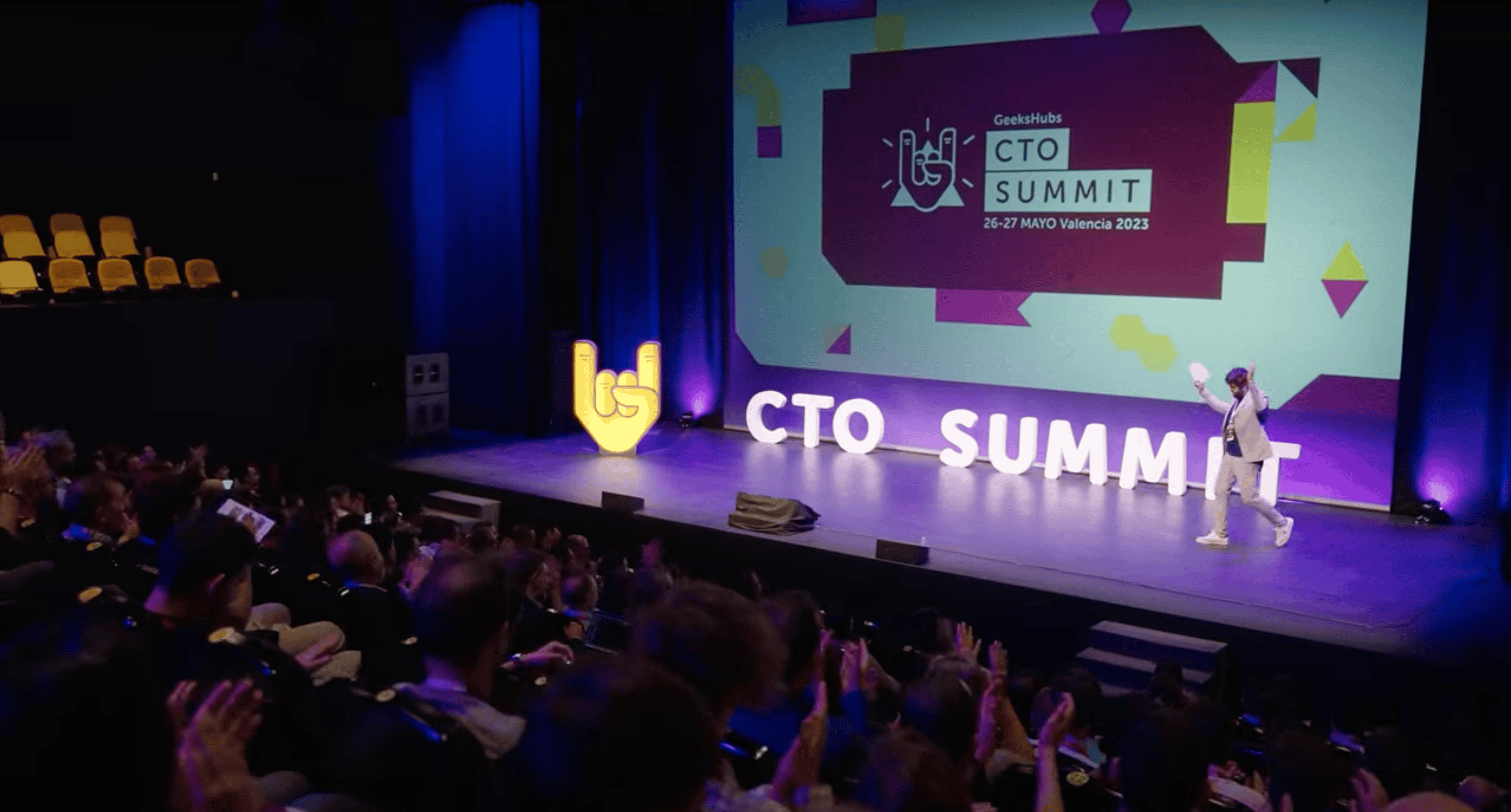 ctoaisummit's tweet card. CTO Awards se encuentran en una fase en la que la comunidad tecnológica puede votar por su CTO de referencia.