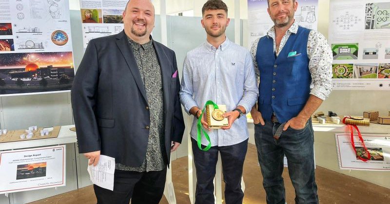 Tweet card summary image